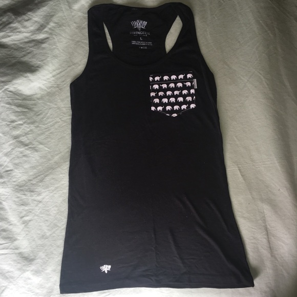 Serengetee Tank w Elephant Patterned Pocket - Picture 2 of 4